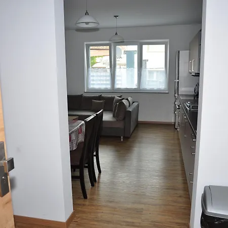 Ebersheim Luxus Plaza Hotel apartamentowy 3*