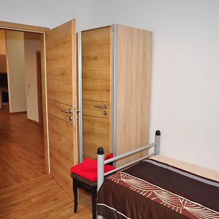 Ebersheim Luxus Plaza 3* Maguncia