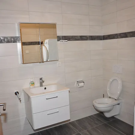 Ebersheim Luxus Plaza 3*
