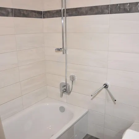 Ebersheim Luxus Plaza 3*