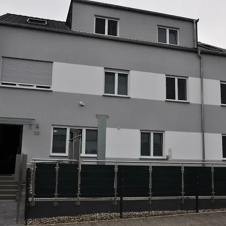 Ebersheim Luxus Plaza Aparthotel 2*