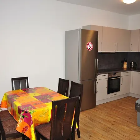 Ebersheim Luxus Plaza Aparthotel 2*
