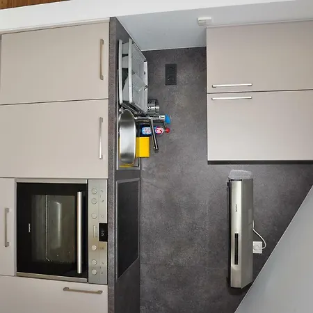 Ebersheim Luxus Plaza Aparthotel 2*